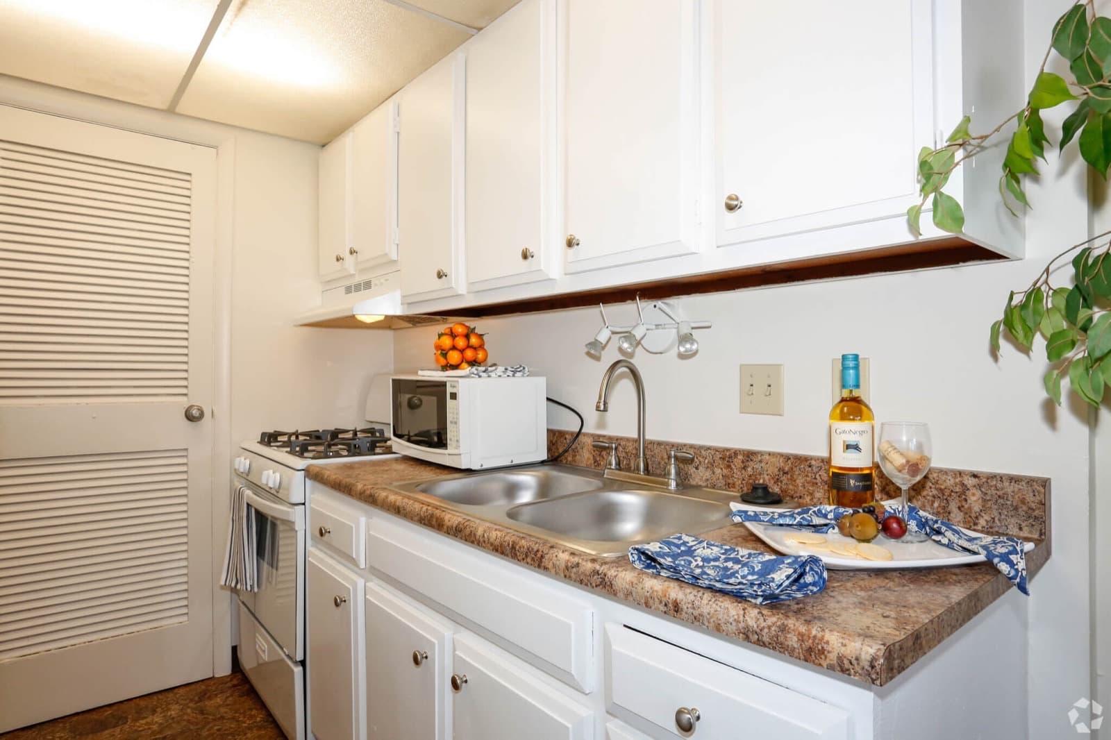 Kitchen at Executive House Apartments